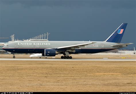 N771UA | Boeing 777-222 | United Airlines | PH | JetPhotos