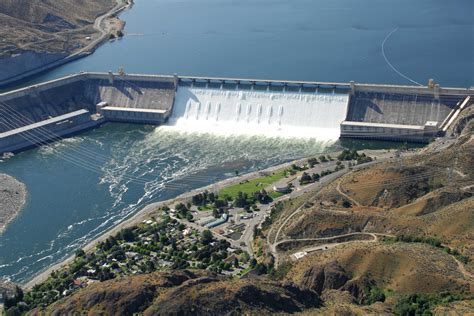 grand_coulee_dam_aerial_2 - Jason Munster's Energy and Environment ...