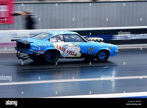 Santa pod drag racing hi-res stock photography and images - Alamy