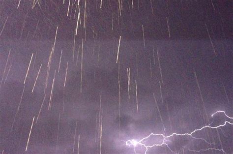 Thunderstorm and heavy rain threat | WeatherWatch - New Zealand's ...