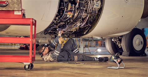 A Day in the Life of an Aviation Maintenance Technician | Vaughn College