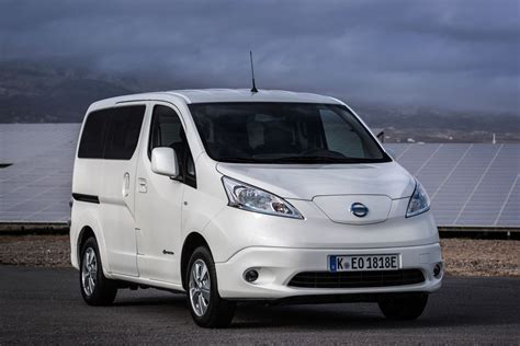 Nissan e-NV200 Evalia 40 kWh (2018-2023) - tech specs and prices ...