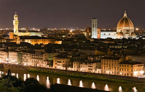 Florence Italy Nightlife Stock Photos, Pictures & Royalty-Free Images - iStock