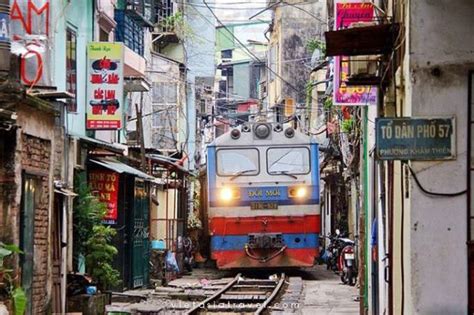 Hanoi Train Street – Experience The Life Beside The Tracks | Blogs ...