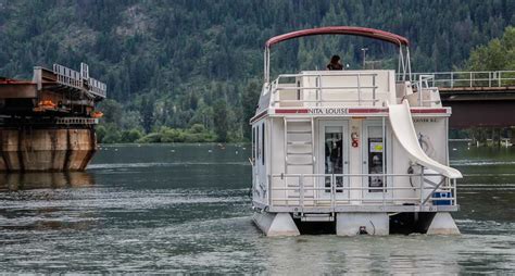 10 Things To Know About Shuswap Lake Houseboating - Hike Bike Travel