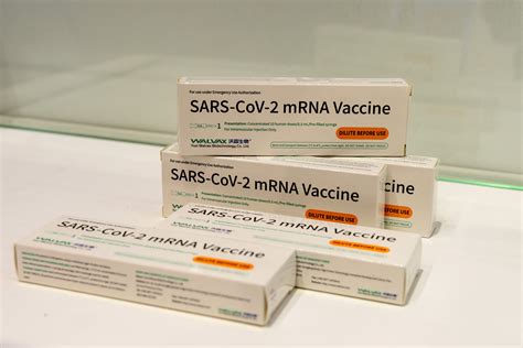 Mexico to start late-stage clinical trial for China's mRNA COVID-19 vaccine | Reuters