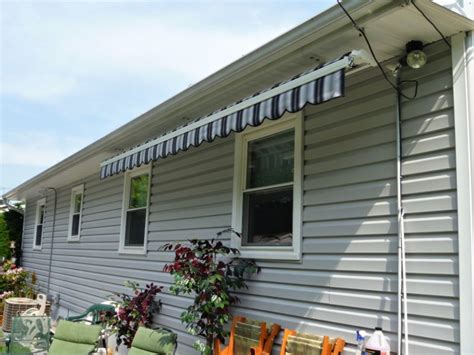 The Advantages That Come With Retractable Window Awnings - Carroll ...