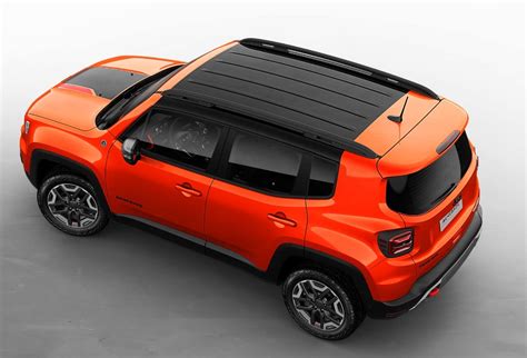 Jeep Renegade Trailhawk 2023: ficha técnica, preço e itens de série