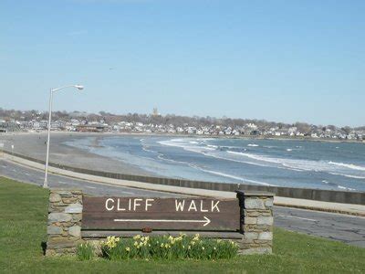 Newport Cliff Walk - Explore the breathtaking views on this world ...