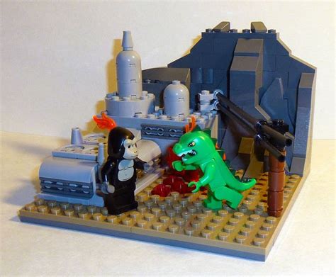 King Kong vs Godzilla | Amazing lego creations, Godzilla, Lego figures