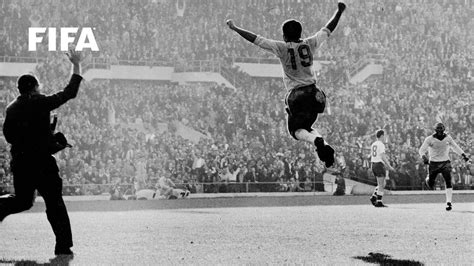 1962 WORLD CUP FINAL: Brazil 3-1 Czechoslovakia - YouTube