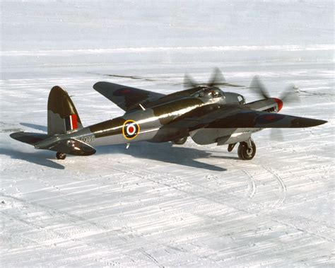 Raf bomber ww2 | ... Mosquito, Bomber, DeHavilland, Mosquito, RAF, War ...