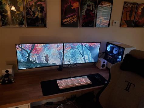 Finally got a dual monitor setup. : battlestations