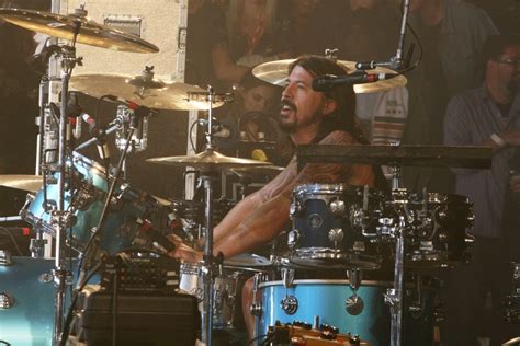 Magazine Highlight: Dave Grohl Drums