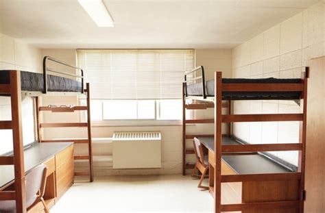 Dorms Help Give 2-Year Colleges a 4-Year Feel | Community Colleges | US News