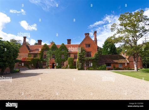 Sutton manor hi-res stock photography and images - Alamy