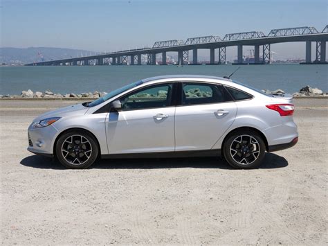 2012 Ford Focus Sedan SE - CNET