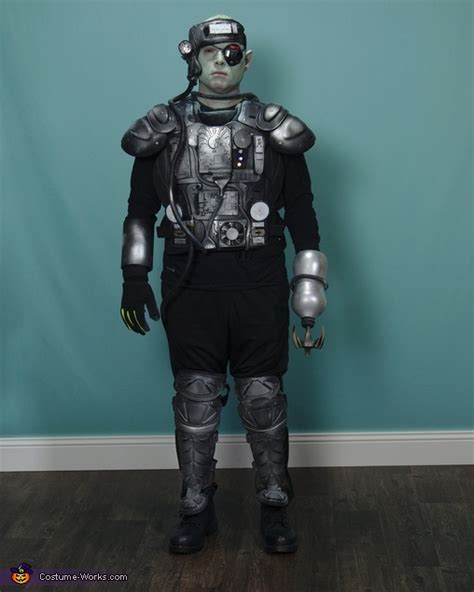 Homemade Cyborg Costume | Creative DIY Costumes - Photo 2/9