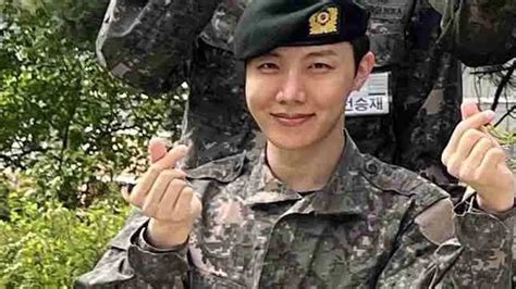 BTS' J-Hope military picture goes viral, assigned to the 36th Infantry Division's Baekho New Corps.