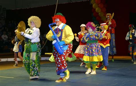 PRESS RESOURCES | Triton Troupers Circus | Clowns band, Clown horror ...