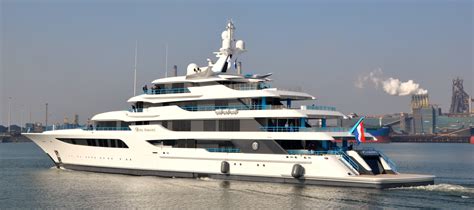 Luxury motor yacht Royal Romance - Photo by Erwin Willemse — Yacht Charter & Superyacht News