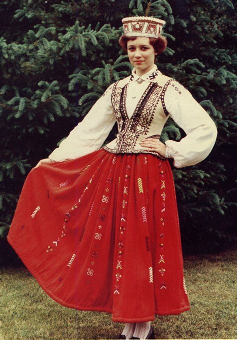 Latvian folk costume | Traditional outfits, Folk dresses, Traditional dresses