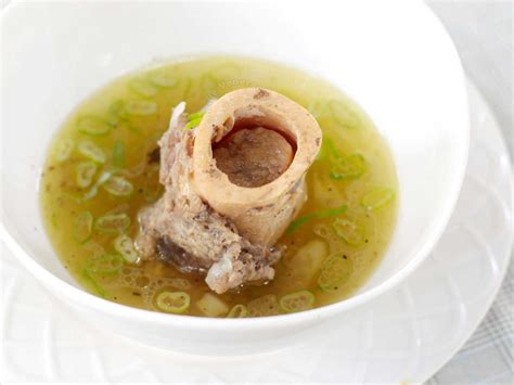 Slow cooker bone marrow soup