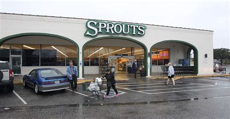 Sprouts natural foods store on N.E. Side to close - San Antonio Express-News