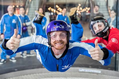 Manchester Indoor Skydiving Session With Two Flights 2024