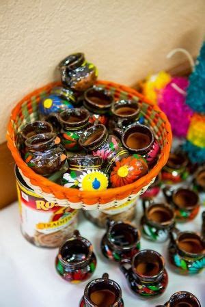 Cinco de Mayo Wedding ⋆ Ruffled | Mexican party theme, Mexican birthday ...