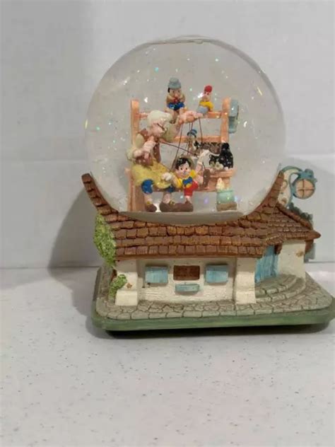 DISNEY PINOCCHIO MUSICAL Snow Globe 'When You Wish Upon a Star' 10817 ...