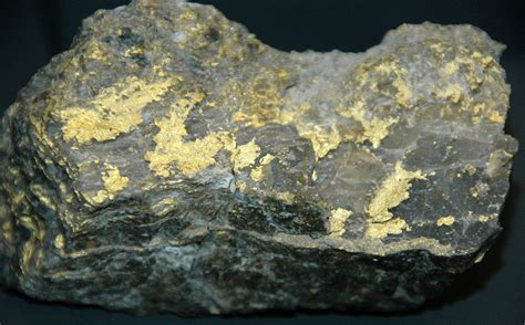 'Bonanza' gold veins in rocks finally explained | STATNANO