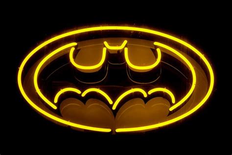 Neon Light Batman signal that would look great in my room. | Neon ...