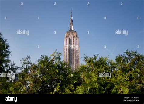 New York skyline, the Empire State Building Stock Photo - Alamy