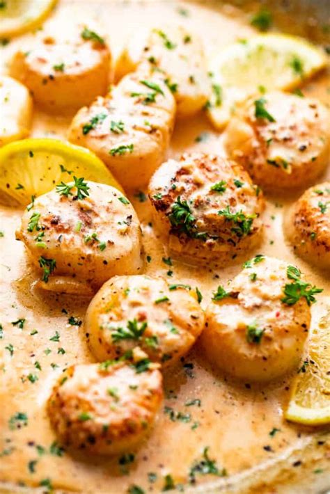 The Best Lemon Butter Scallops Recipe | Diethood