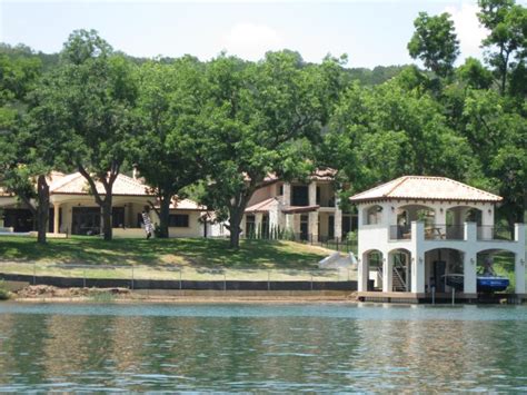 Lake Austin - Austin TX - Lakefront Homes