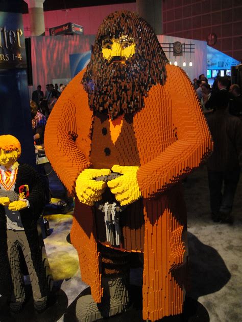 E3 2010 LEGO Harry Potter booth - life-sized LEGO Hagrid statue ...