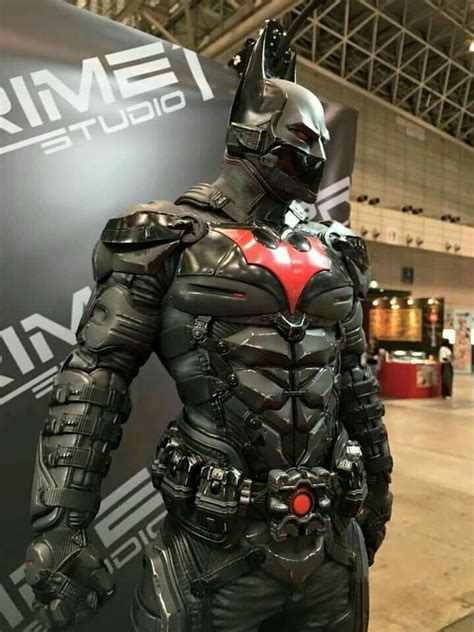 Spettacolare | Batman cosplay, Batman, Batman armor