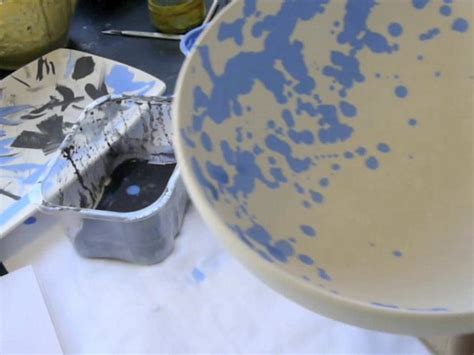 Ceramic painting, a different technique! on Vimeo