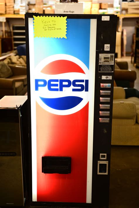 CALLING ALL PEPSI FANS, We have a 1987 12oz Can Pepsi vending machine ...