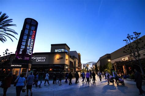 AMC Theatres Coming to Anaheim Gardenwalk in 2019!