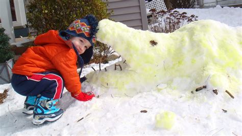 Happy Crafty Kids: Snow Sculptures