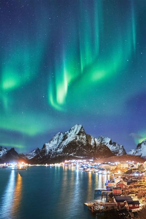 Lofoten Northern Lights: A Beautiful Experience! - Gemini Gypsy Diaries