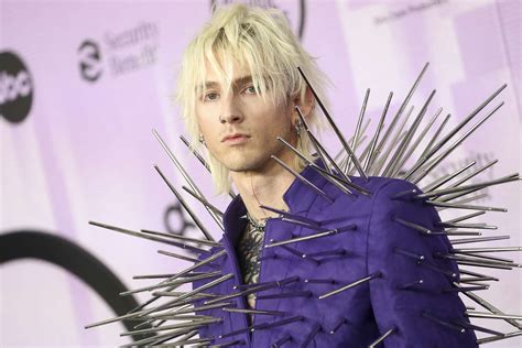 Machine Gun Kelly Tells Fans He Was 'Electrocuted' During Performance