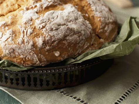 Irish rice flour bread Recipe | EatSmarter