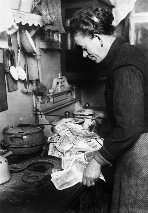 Using banknotes as wallpaper during German hyperinflation, 1923 - Rare ...