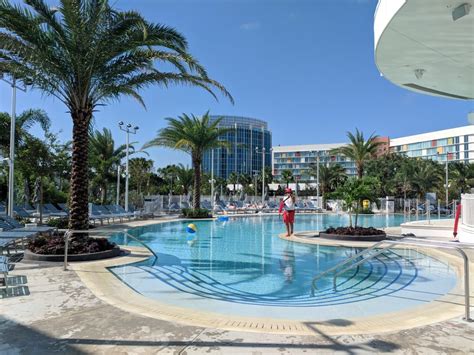 REVIEW: Aventura Hotel, Universal Orlando • Passport Stamps