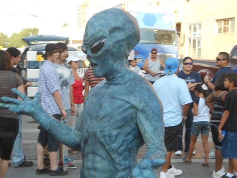 Roswell UFO Festival / New Mexico - TRIPS INTO HISTORY