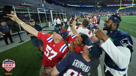 PHOTOS: Patriots In-Stadium Training Camp Practice