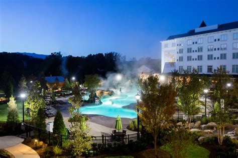 Dollywood’s DreamMore Resort & Spa | Blount County Wedding ...